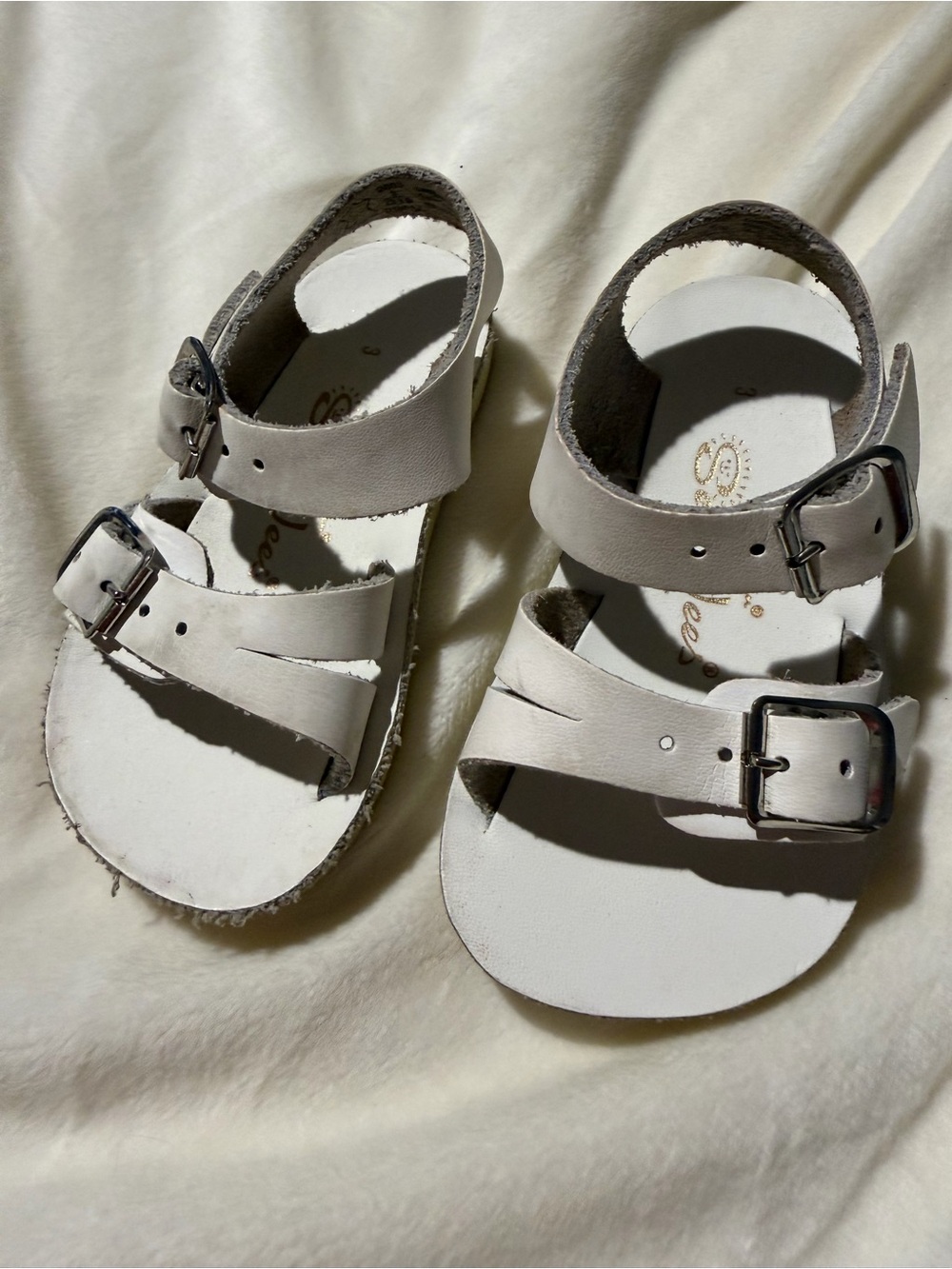Salt Water Sun San Sea Wees Kids White Buckle Sandals - Casual Comfort Size 3